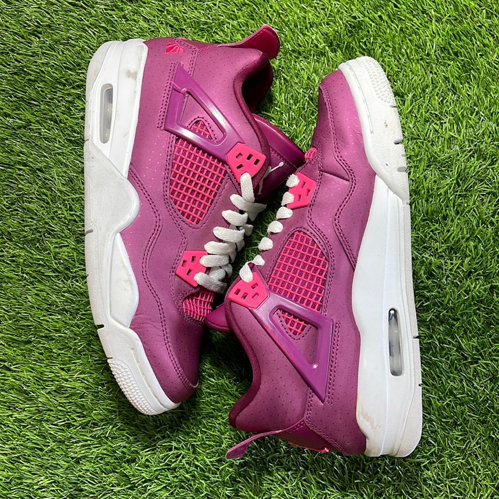 Jordan 4 Retro